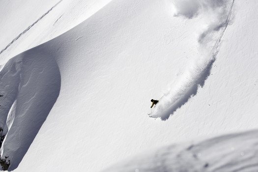 skiing powder